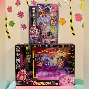 Mattel Monster High Clawdeen Wolf Bedroom & Creepover Party Doll Set NEW IN BOX